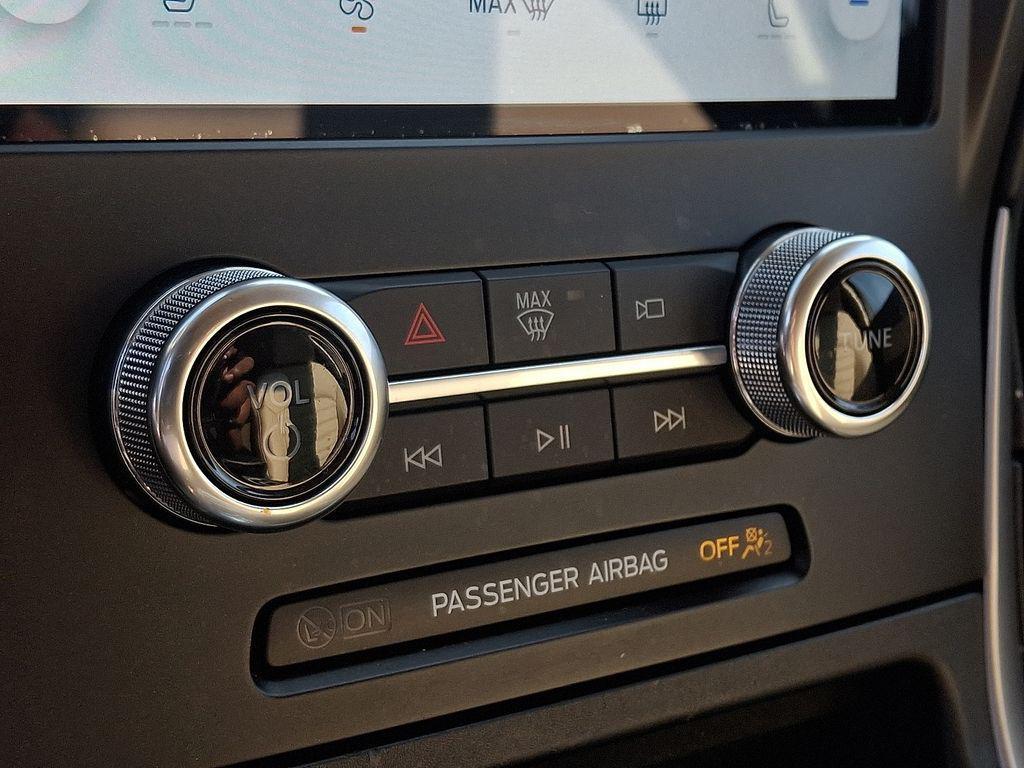 used 2021 Ford Edge car, priced at $14,500