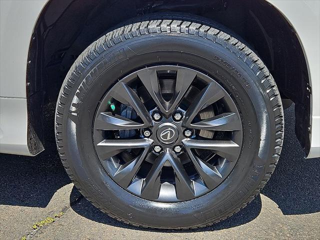 used 2023 Lexus GX 460 car, priced at $52,872