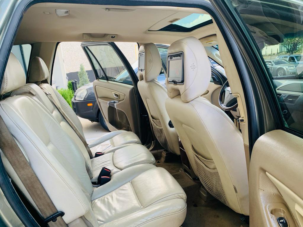 used 2011 Volvo XC90 car, priced at $5,500