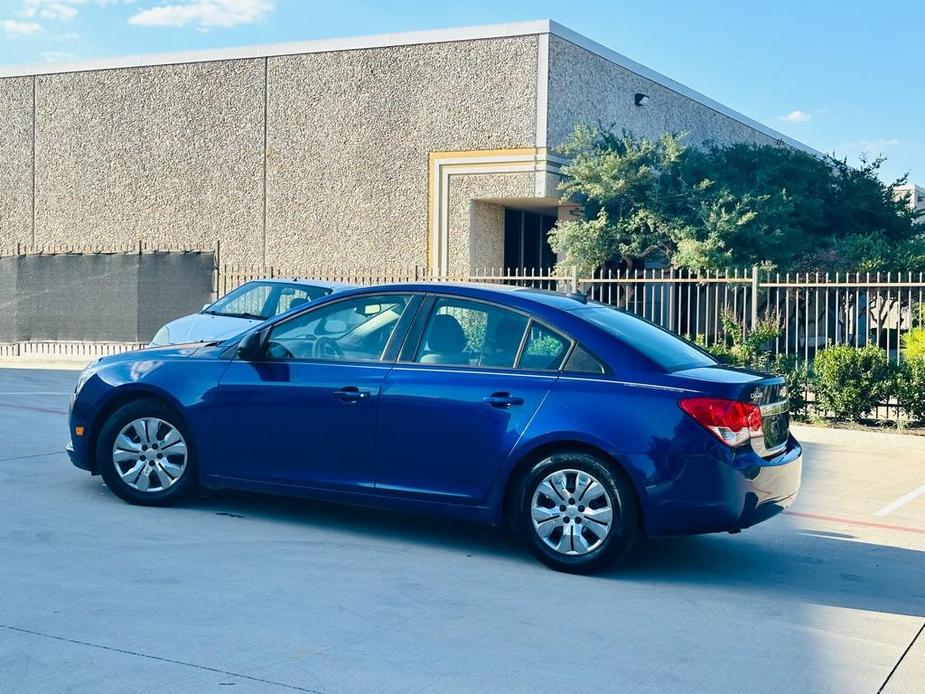 used 2013 Chevrolet Cruze car, priced at $5,500