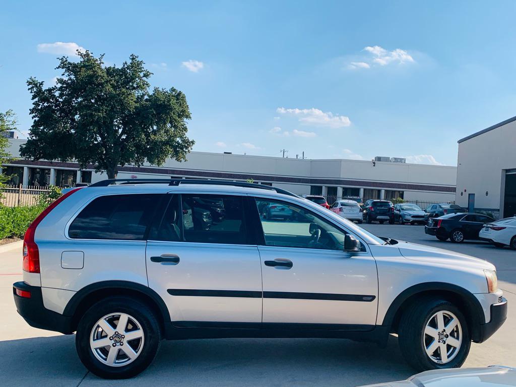 used 2005 Volvo XC90 car, priced at $4,500