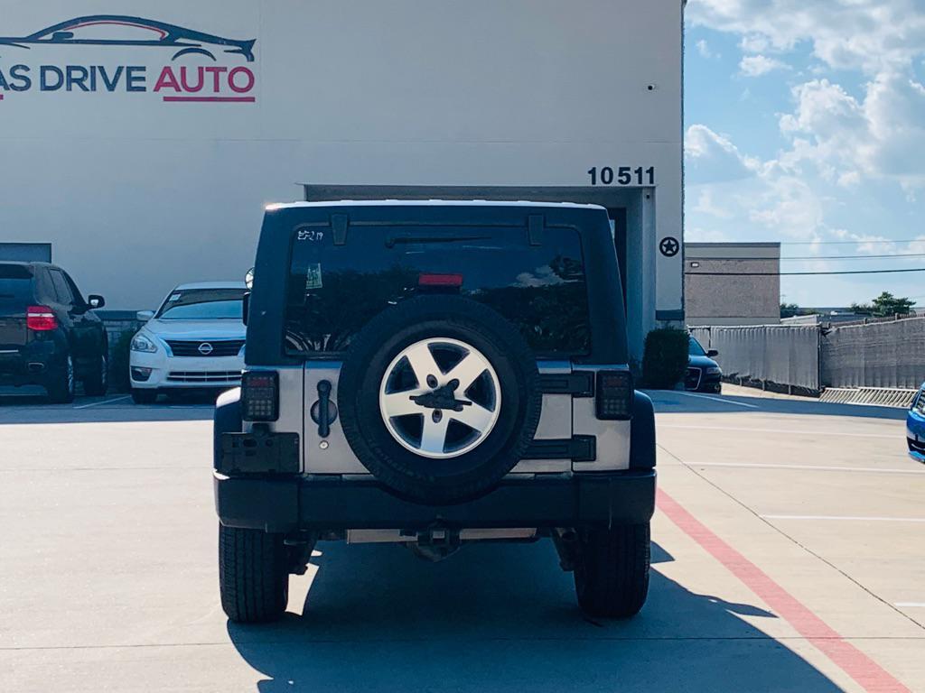used 2014 Jeep Wrangler Unlimited car, priced at $11,990