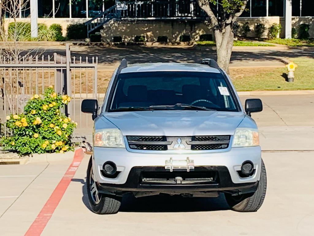 used 2006 Mitsubishi Endeavor car, priced at $4,500
