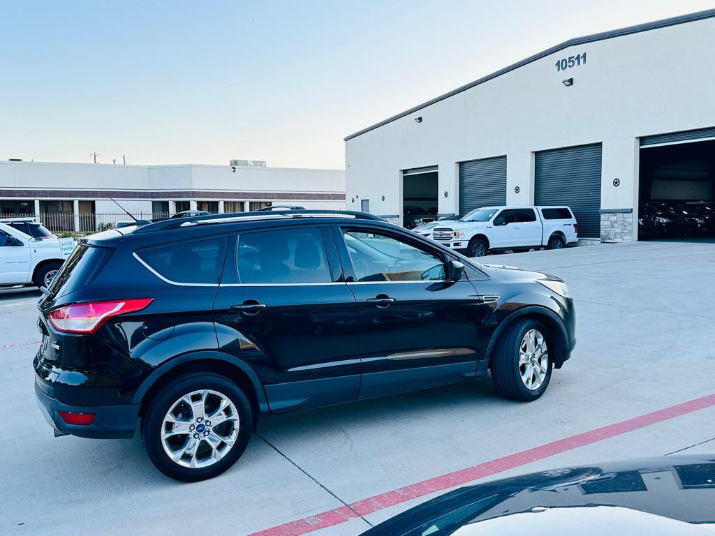 used 2013 Ford Escape car, priced at $5,500