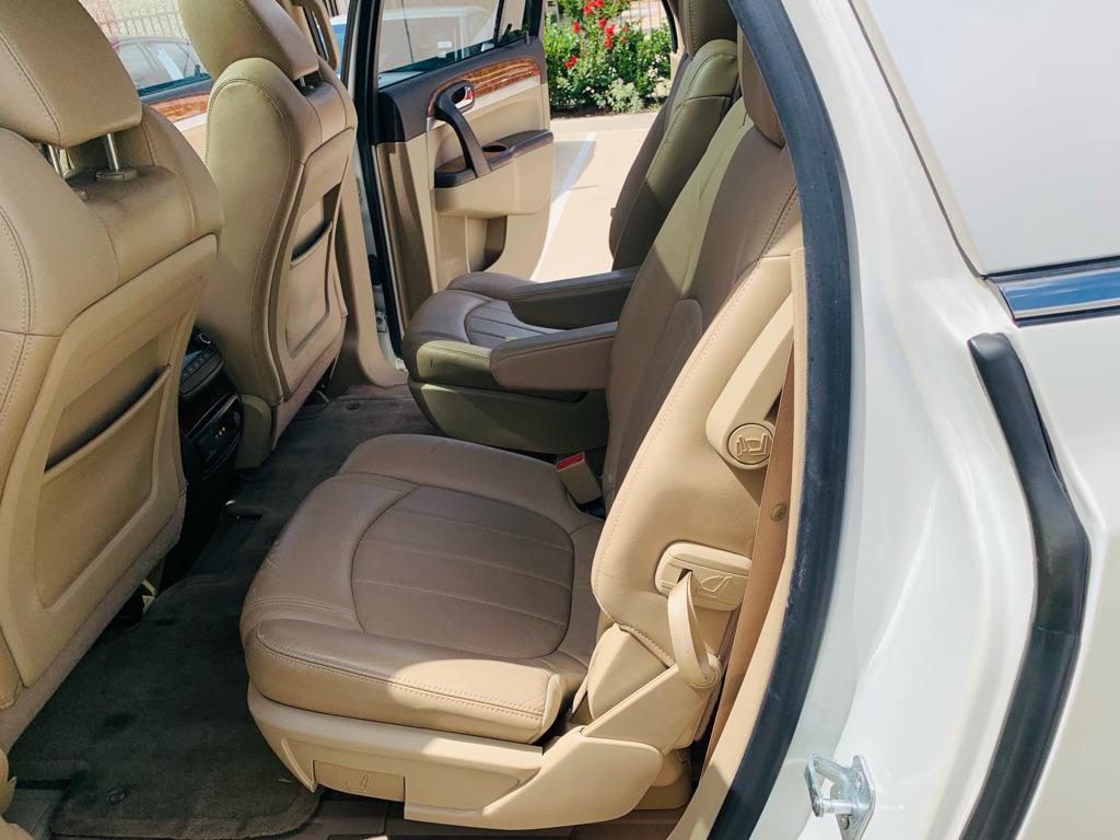 used 2011 Buick Enclave car, priced at $5,500