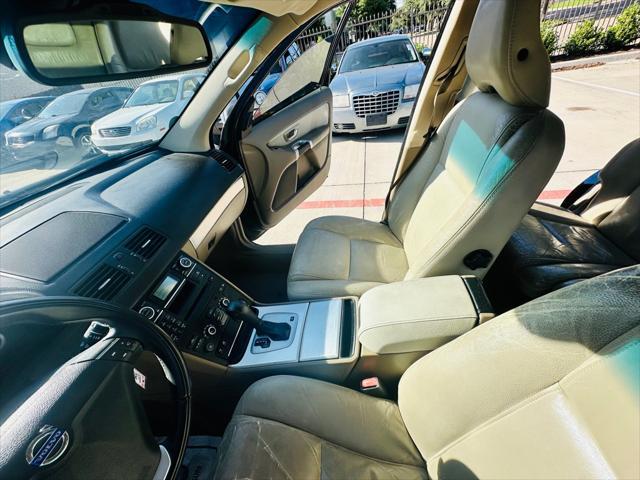 used 2013 Volvo XC90 car, priced at $6,500