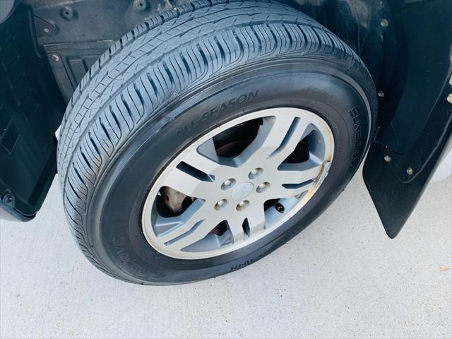 used 2006 Mitsubishi Endeavor car, priced at $4,990