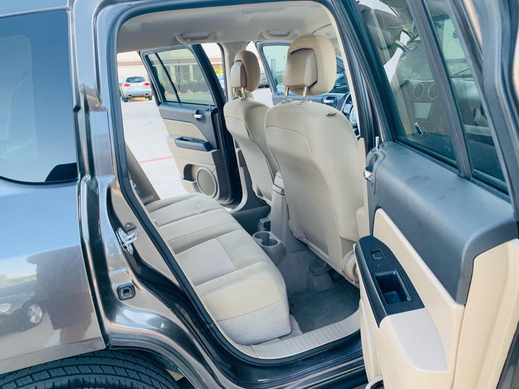 used 2014 Jeep Compass car, priced at $5,990