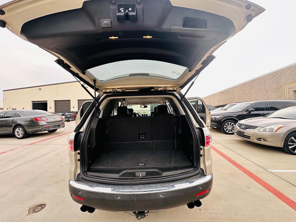 used 2012 GMC Acadia car, priced at $5,990