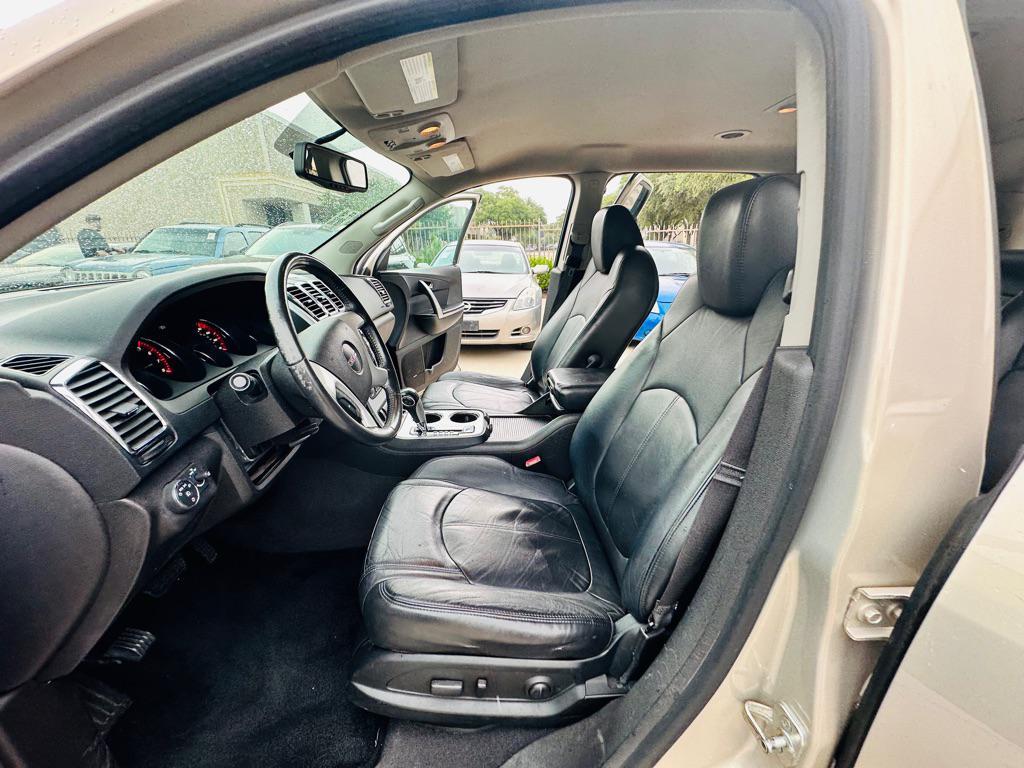 used 2012 GMC Acadia car, priced at $5,990