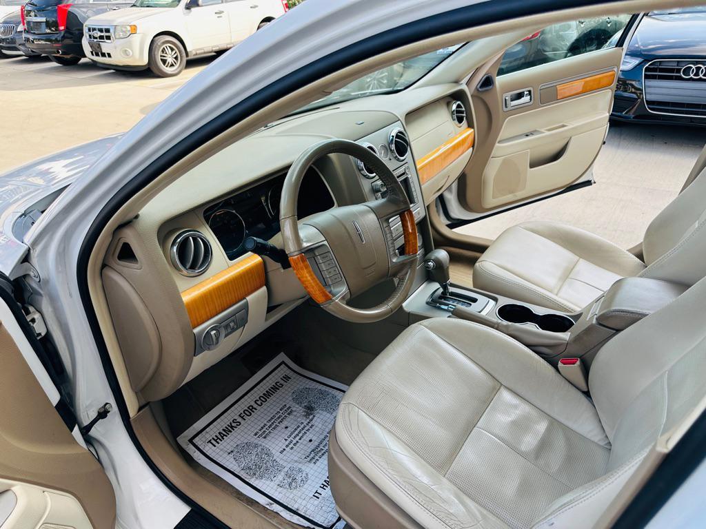 used 2006 Lincoln Zephyr car, priced at $4,500