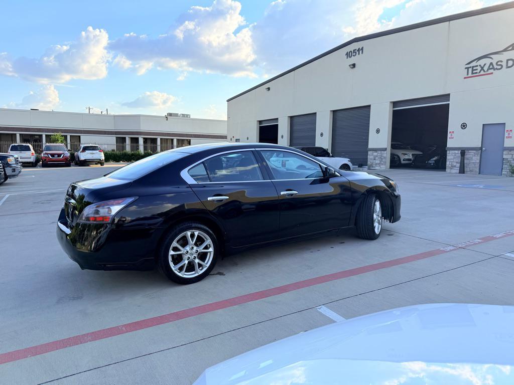used 2014 Nissan Maxima car, priced at $5,500