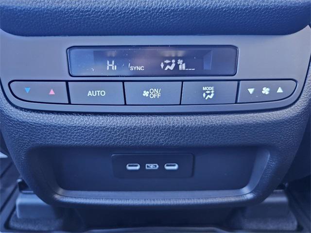 new 2025 Honda Pilot car, priced at $48,075