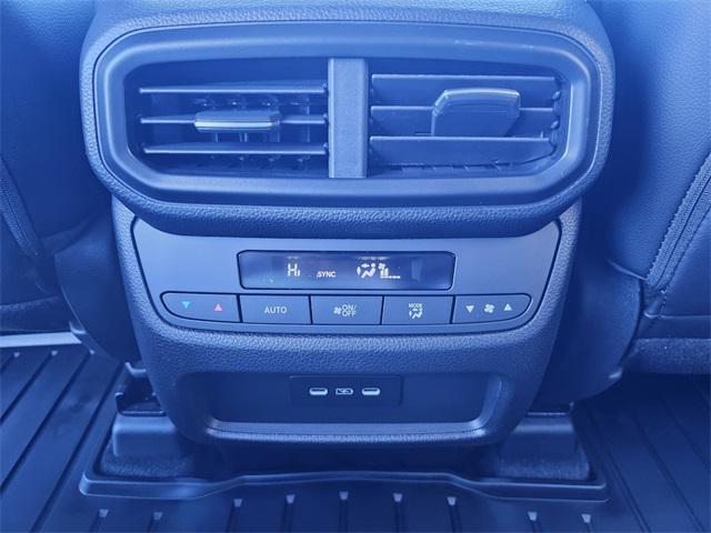 new 2025 Honda Pilot car, priced at $48,075