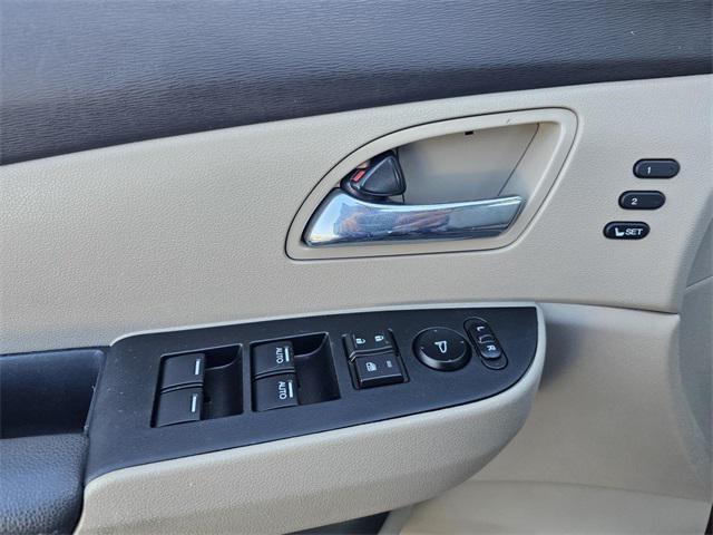 used 2015 Honda Odyssey car, priced at $13,500