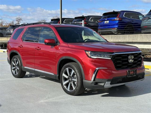 new 2025 Honda Pilot car, priced at $51,450