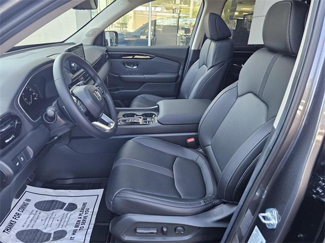 new 2025 Honda Pilot car, priced at $50,012