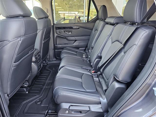 new 2025 Honda Pilot car, priced at $50,012
