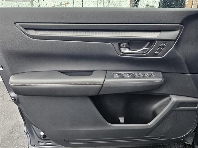 used 2025 Honda CR-V Hybrid car, priced at $37,900