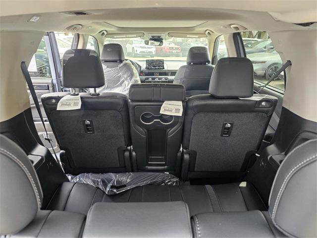 new 2025 Honda Pilot car, priced at $51,345