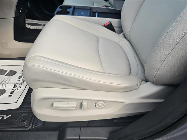 new 2026 Honda Odyssey car, priced at $45,585
