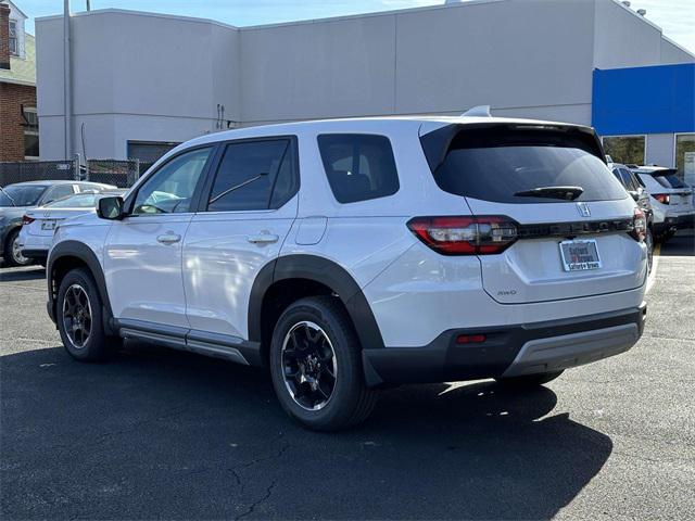 new 2025 Honda Pilot car, priced at $49,800