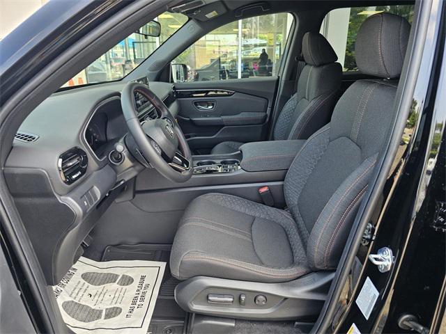 new 2025 Honda Pilot car, priced at $43,750
