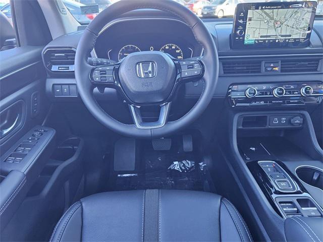 new 2025 Honda Pilot car, priced at $53,245