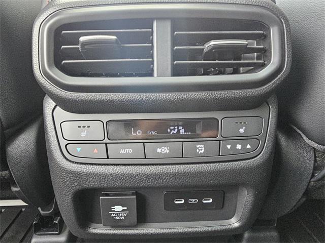 new 2025 Honda Pilot car, priced at $55,870