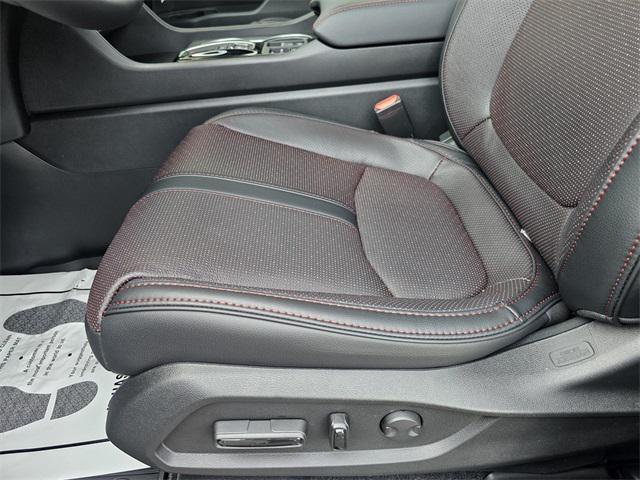 new 2025 Honda Pilot car, priced at $55,870