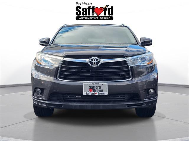 used 2016 Toyota Highlander car, priced at $17,900