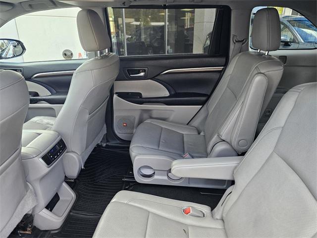 used 2016 Toyota Highlander car, priced at $17,900