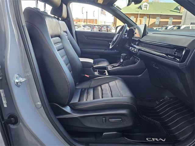 used 2025 Honda CR-V Hybrid car, priced at $39,397