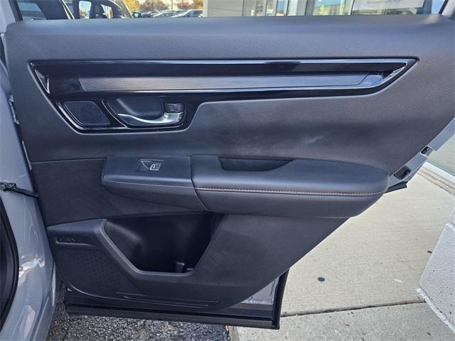 used 2025 Honda CR-V Hybrid car, priced at $39,397