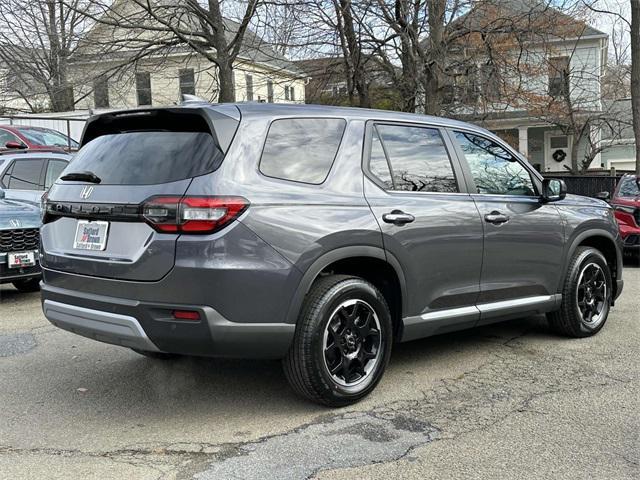 new 2025 Honda Pilot car, priced at $48,895