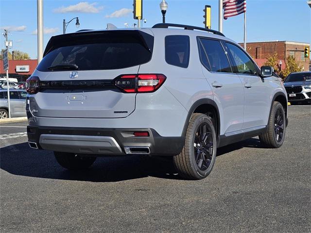 new 2025 Honda Pilot car, priced at $53,545