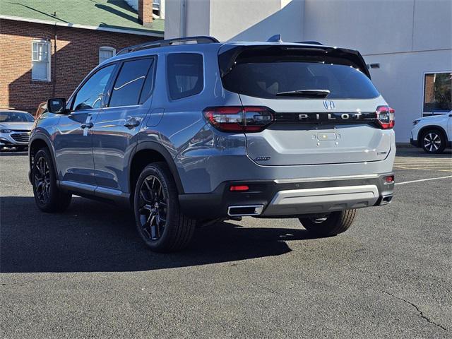 new 2025 Honda Pilot car, priced at $53,545