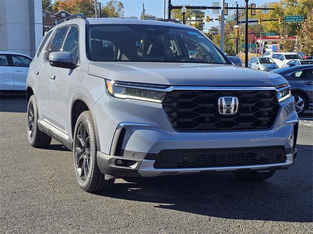 new 2025 Honda Pilot car, priced at $53,545