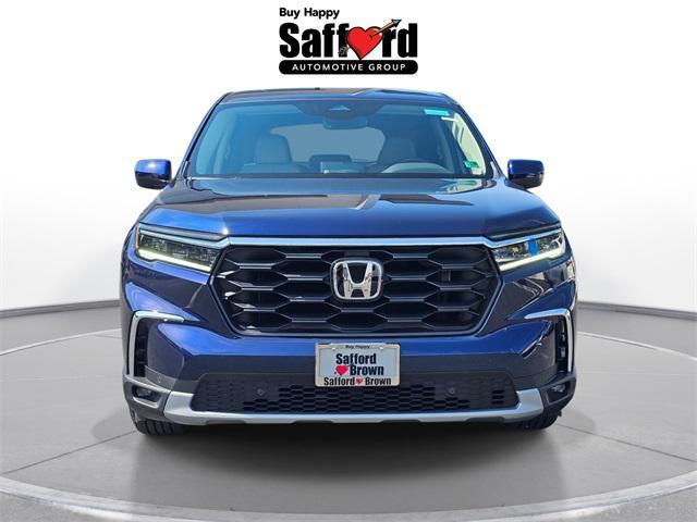 new 2025 Honda Pilot car, priced at $47,620