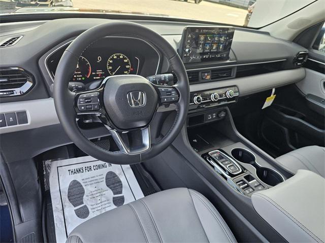 new 2025 Honda Pilot car, priced at $47,620
