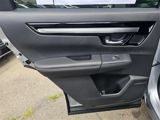 new 2026 Honda CR-V Hybrid car, priced at $43,645