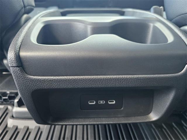 new 2026 Honda Odyssey car, priced at $46,040