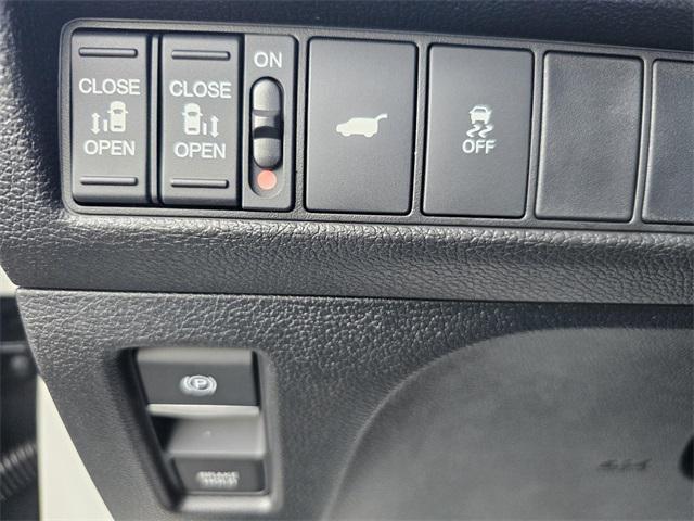 new 2026 Honda Odyssey car, priced at $46,040