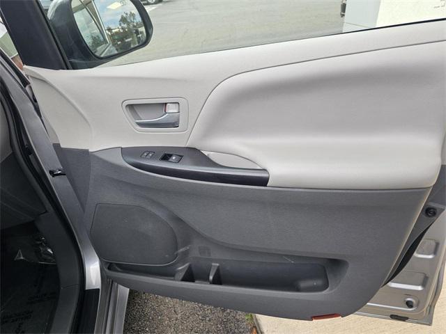 used 2016 Toyota Sienna car, priced at $16,189