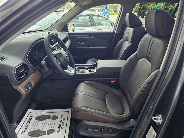 new 2025 Honda Pilot car, priced at $54,530