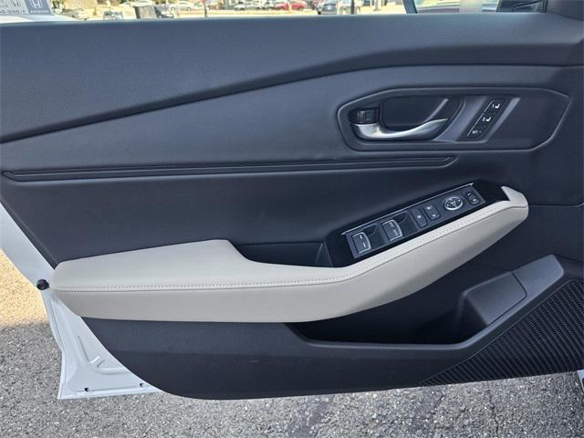 new 2025 Honda Accord Hybrid car, priced at $42,200