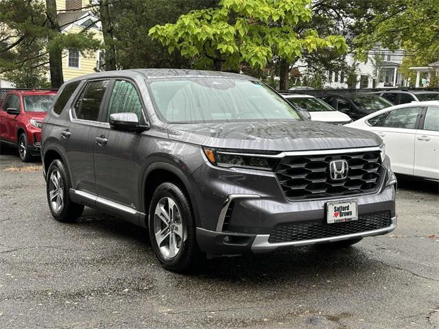 new 2025 Honda Pilot car, priced at $47,725