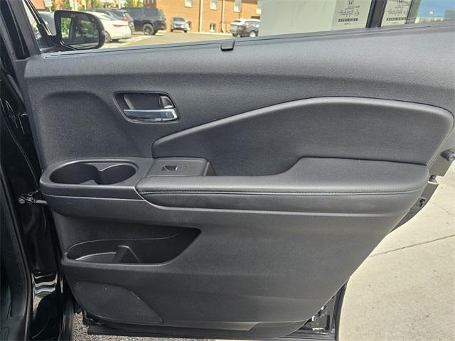 used 2022 Honda Pilot car, priced at $34,104