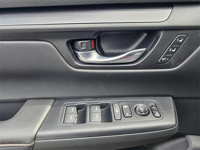 new 2026 Honda CR-V Hybrid car, priced at $43,425