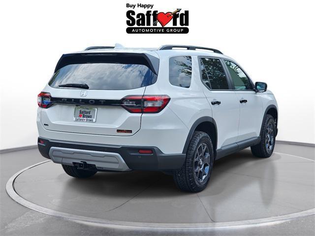 new 2025 Honda Pilot car, priced at $51,145